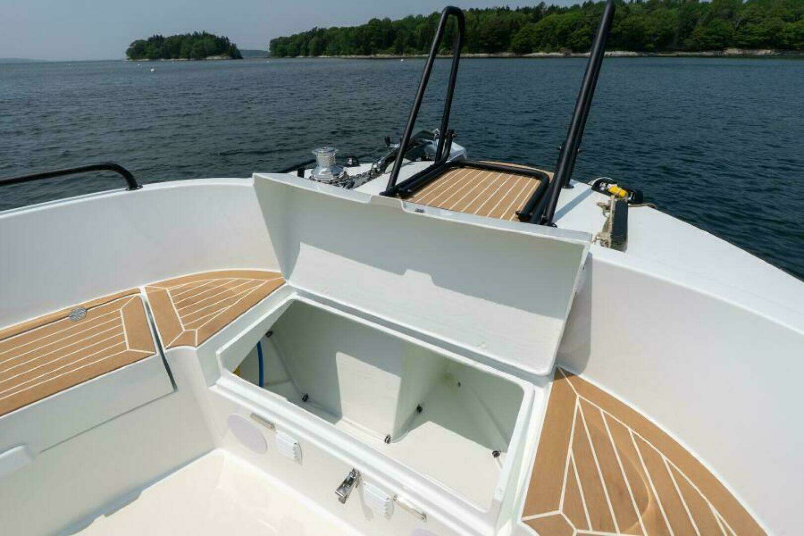 2027 Targa 32 - Image 30