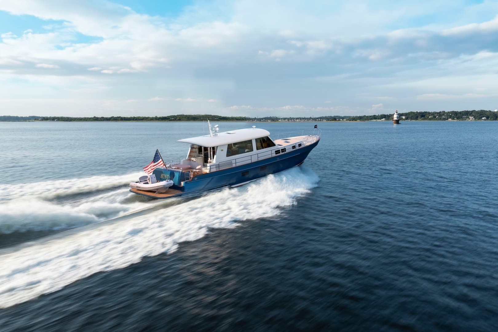 2027 Hunt Yachts 56 Express - Image 6