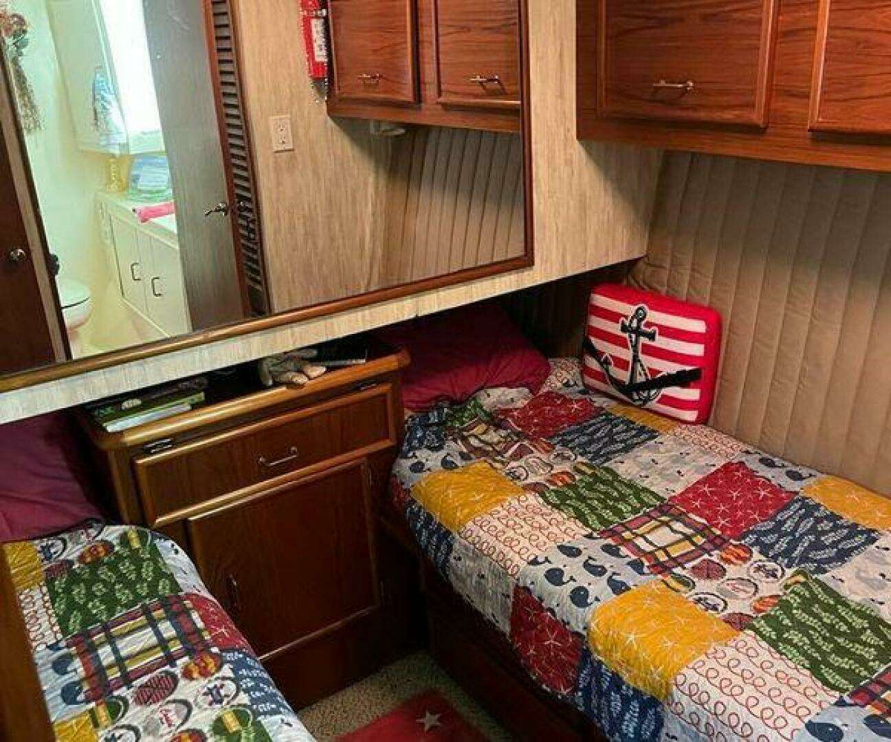 1989 Ocean Yachts 44 Super Sport Custom - Image 17