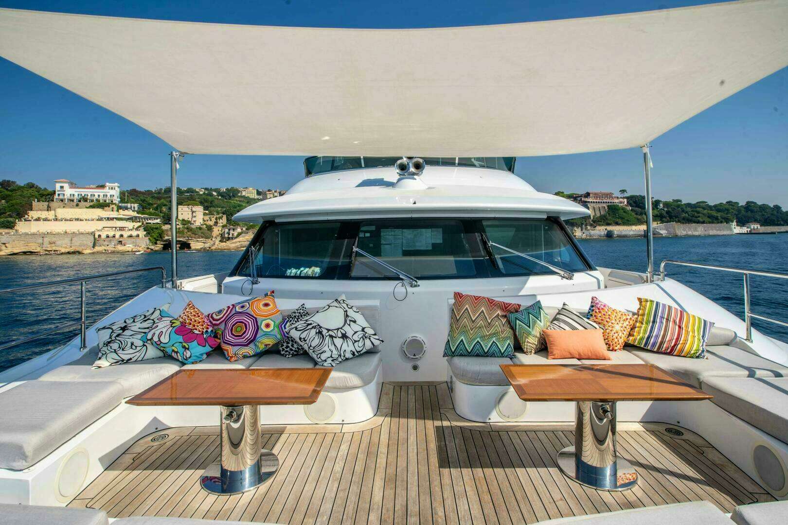 2015 Benetti Benetti Classic 121 - Image 20