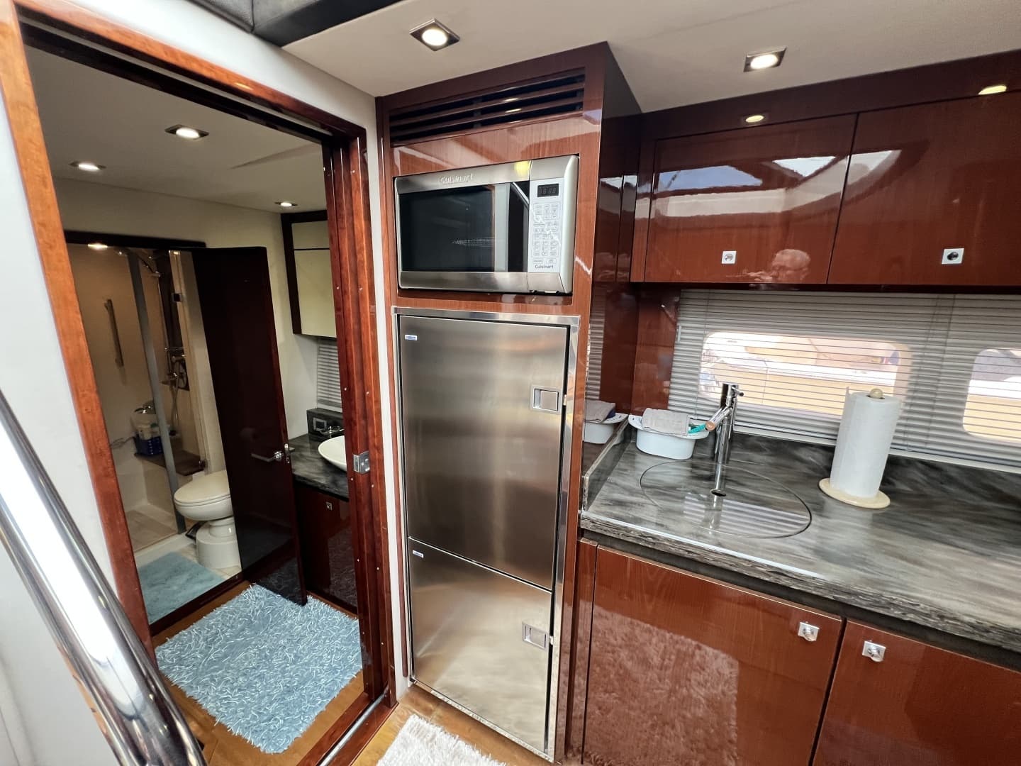 2013 Sea Ray 510 Sundancer - Image 23