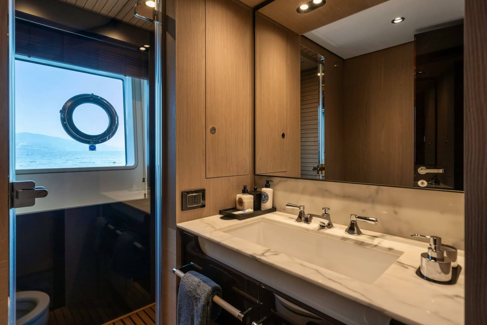 2020 Azimut Azimut Grande 27M - Image 42