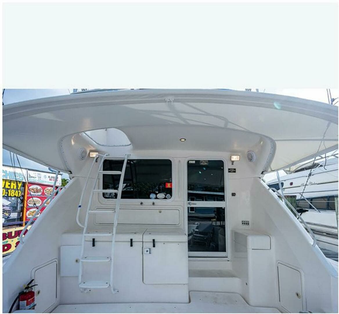 2004 Riviera 42 Convertible - Image 5