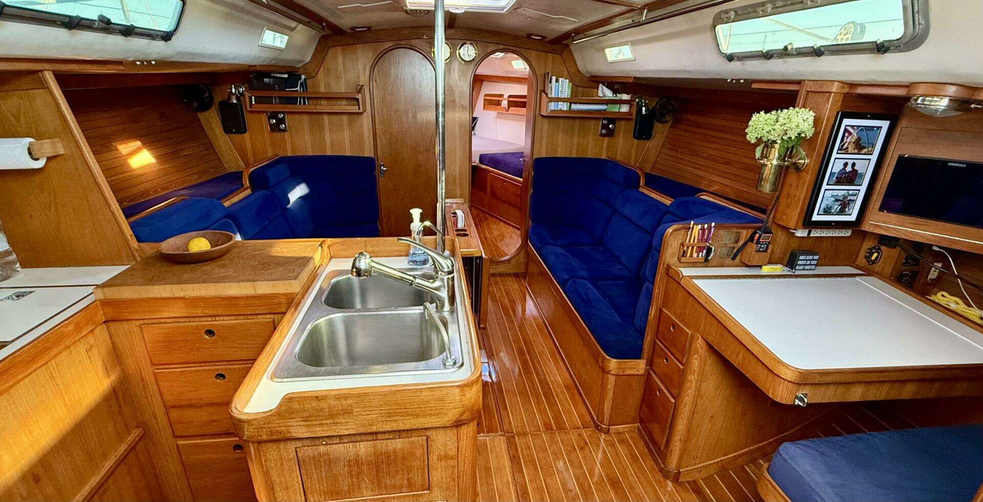 1991 J Boats J/47 - Image 2