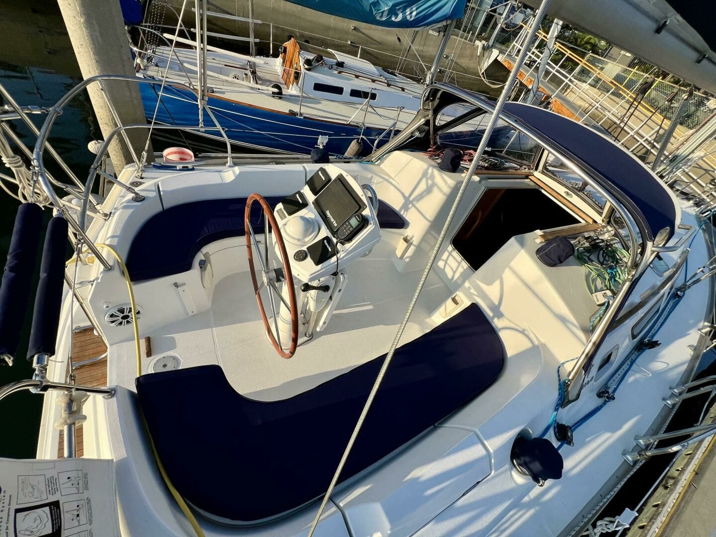 2005 Jeanneau Sun Odyssey 35 - Image 24