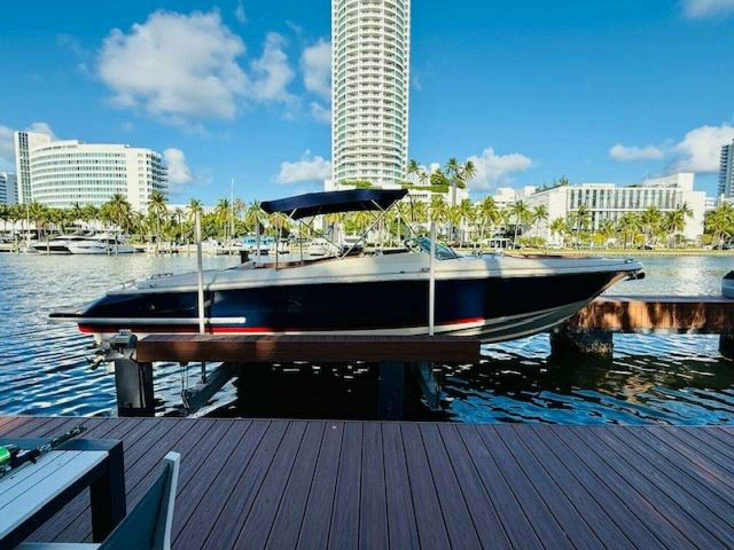 2015 Chris-Craft Launch 32 - Image 2