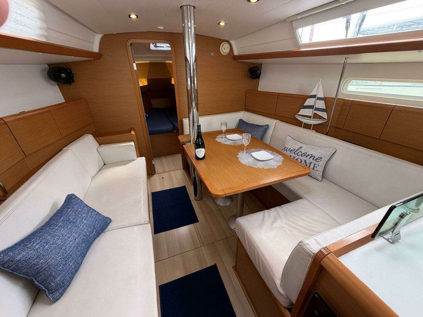 2018 Jeanneau Sun Odyssey 389 - Image 28
