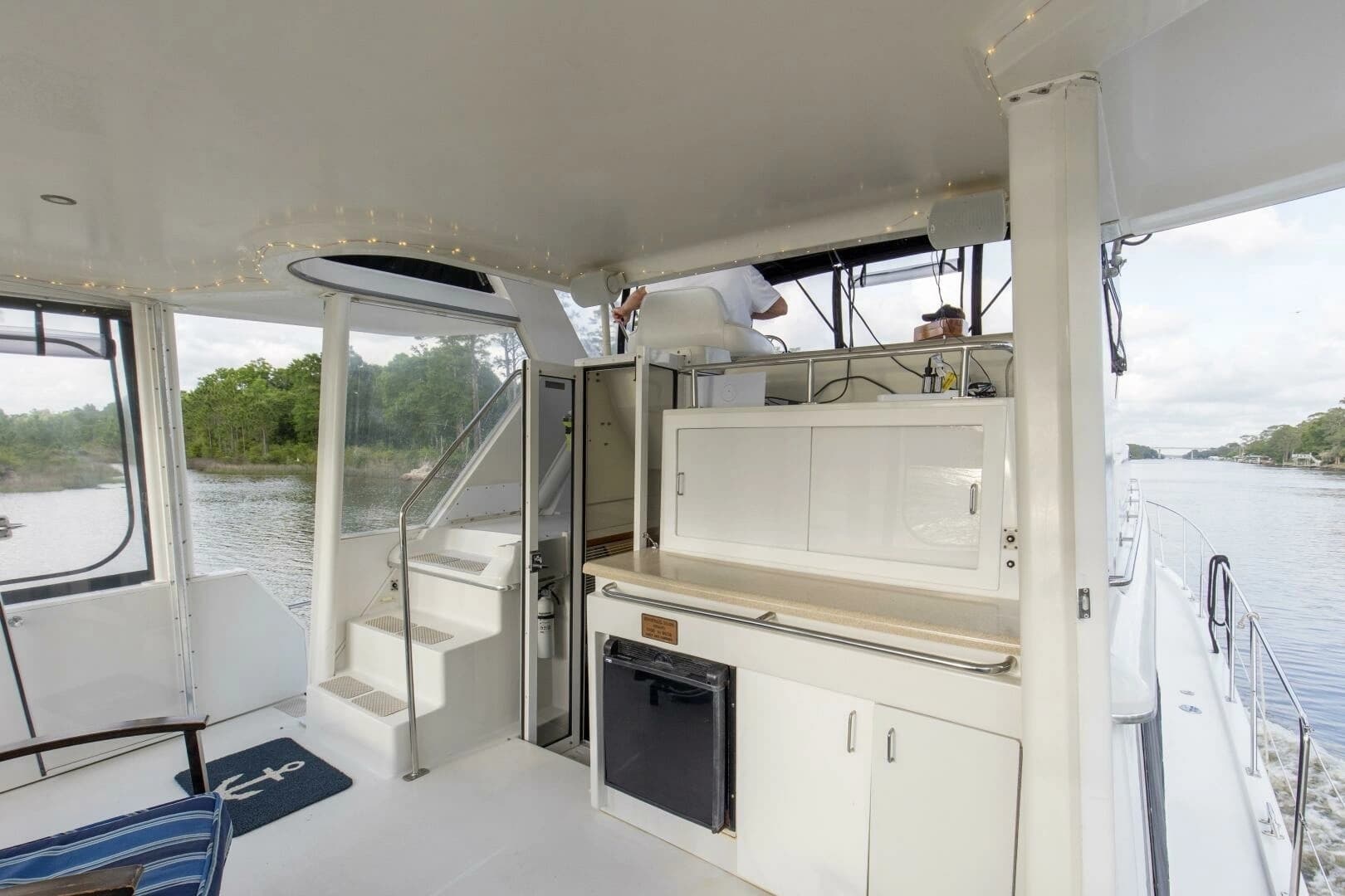 1997 Carver 445 Aft Cabin - Image 18