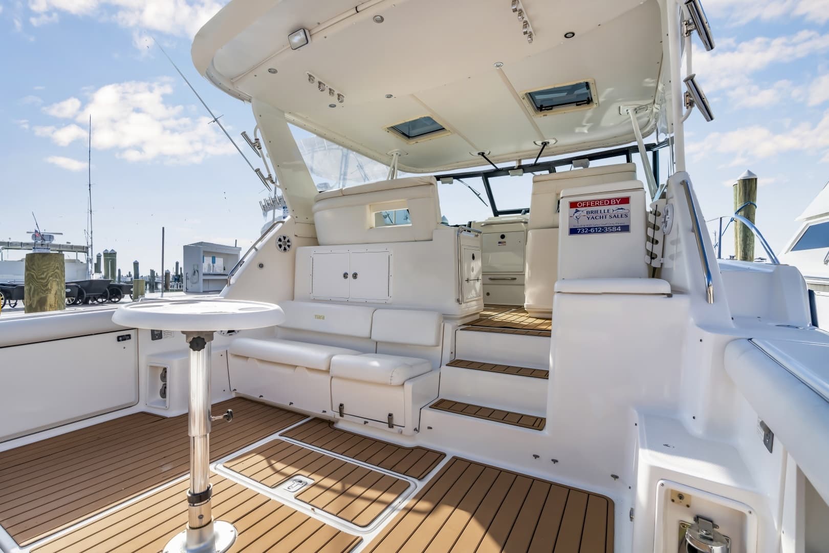 2002 Tiara Yachts 4100 Open - Image 16