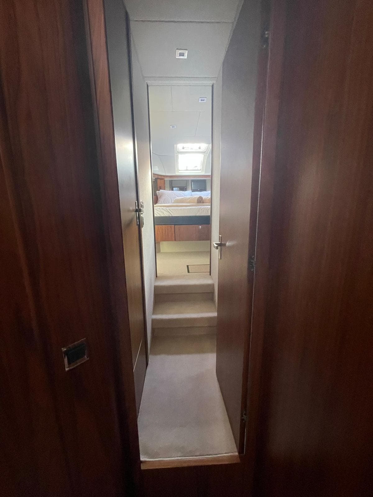 Fairline Squadron 58 - Fore cabin