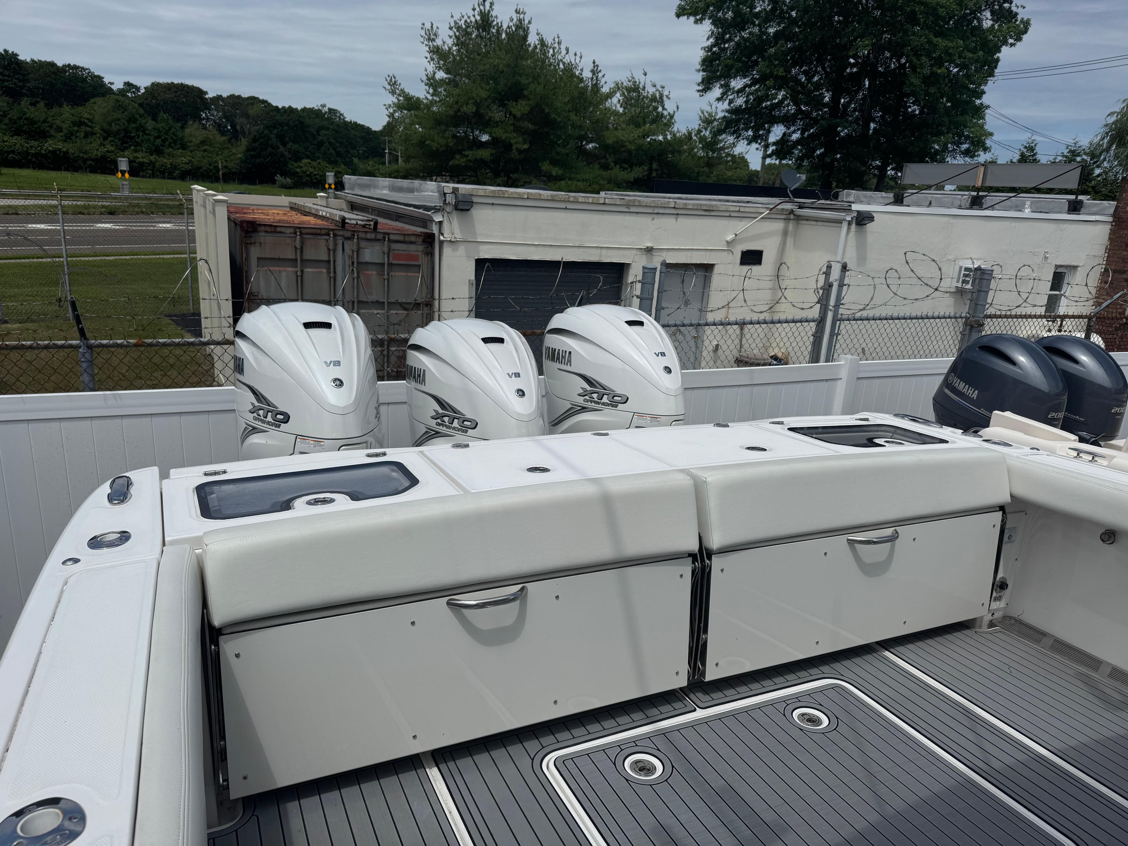 2021 Everglades 395 Center Console - 7