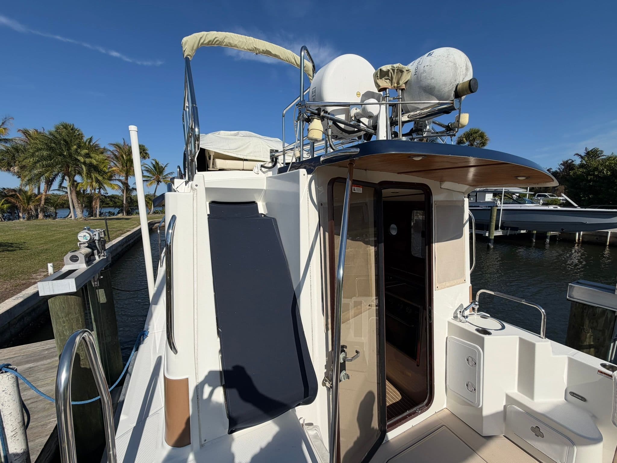 2013 Ranger Tugs R-31 CB - 15
