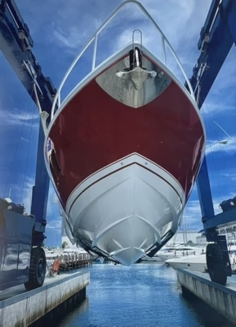 2020 Intrepid 475 Sport Yacht - Image 4