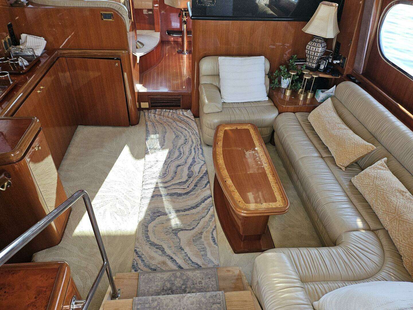 2003 Johnson Flybridge - Image 14