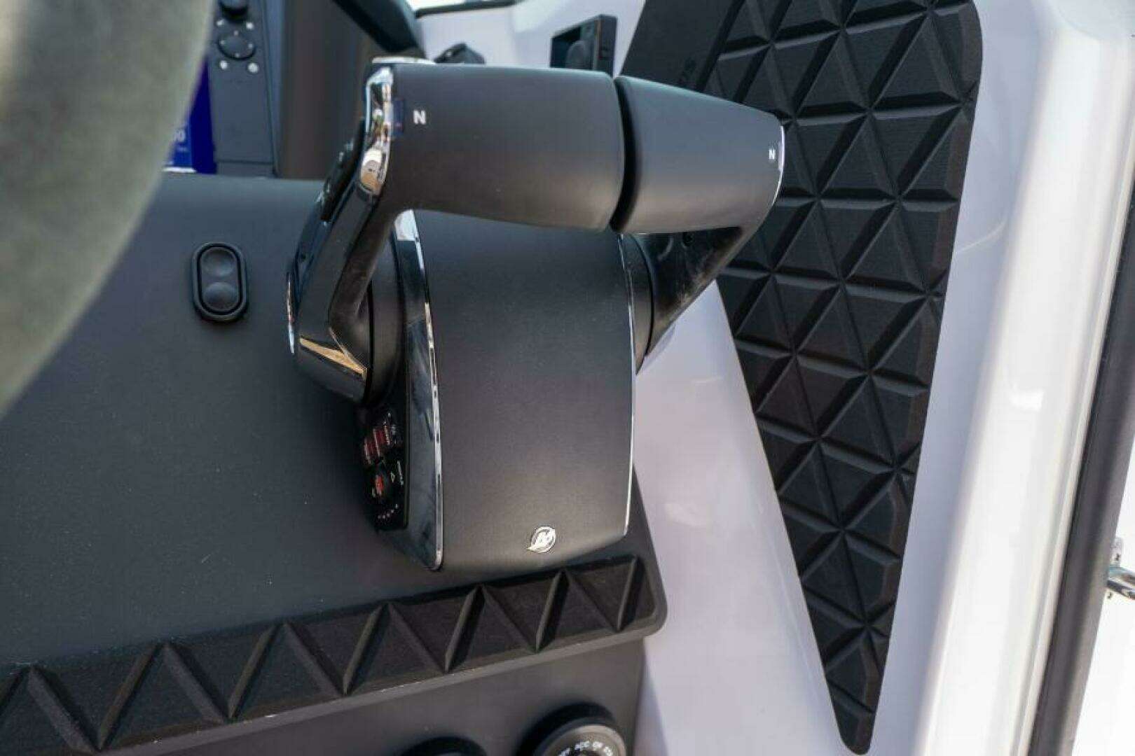 2026 Axopar Axopar 37 XC - Image 46