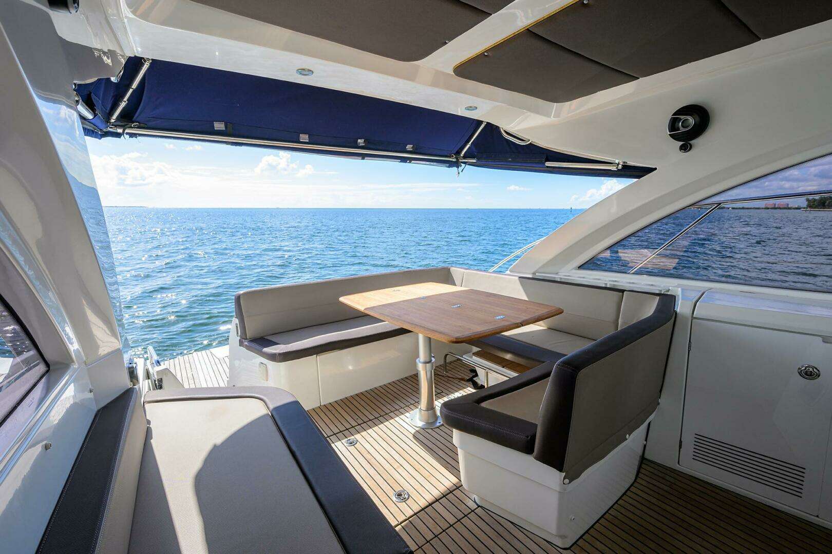2015 Beneteau 38 GT - Image 23