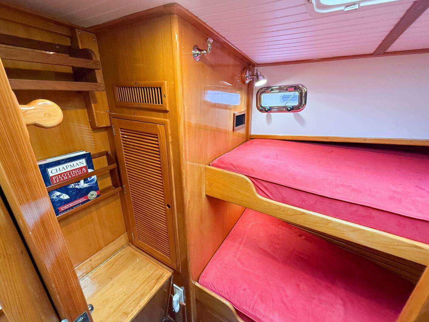 1984 Wilbur 38 - Image 39