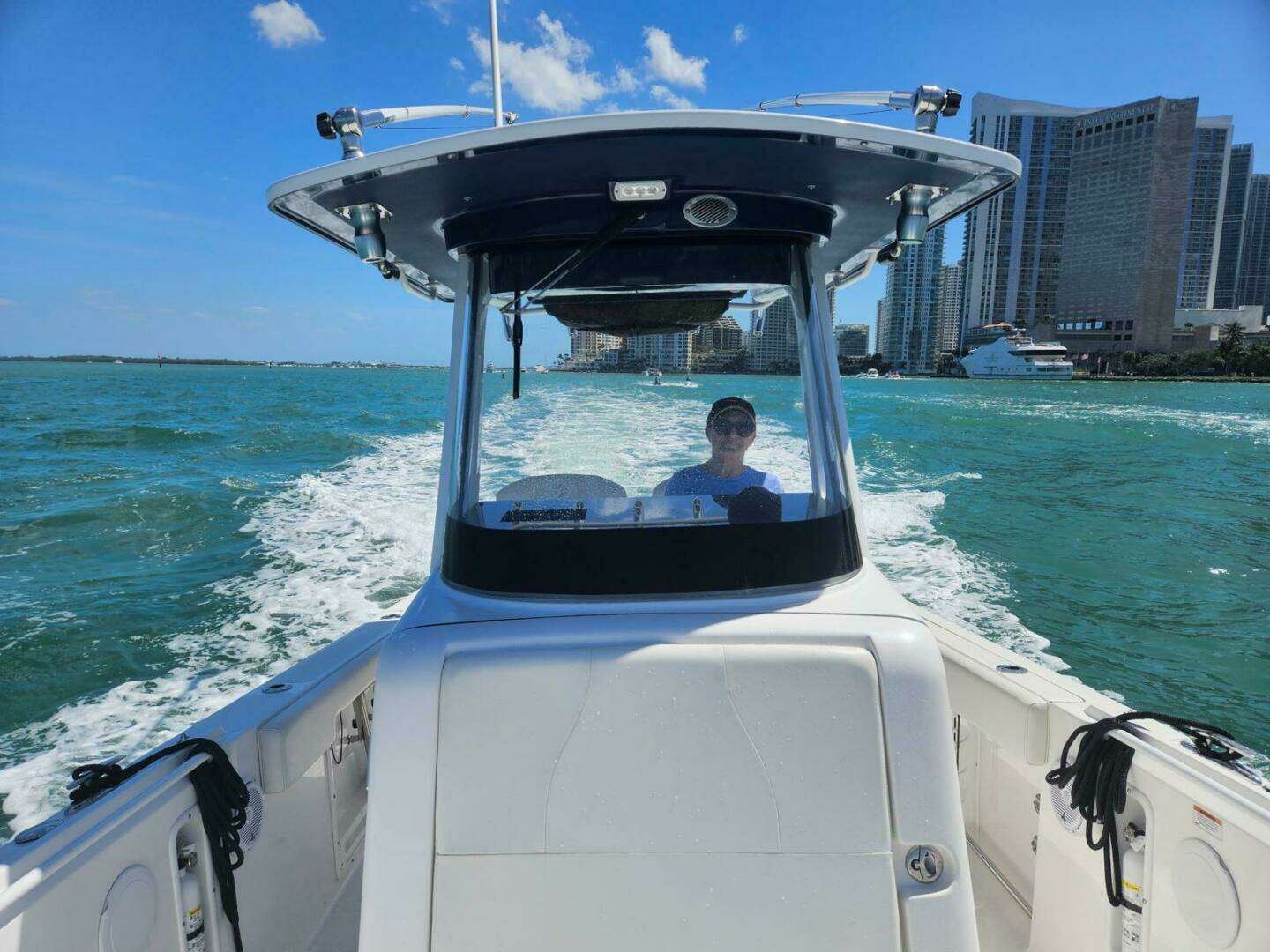 2023 Edgewater 262CC - Image 3