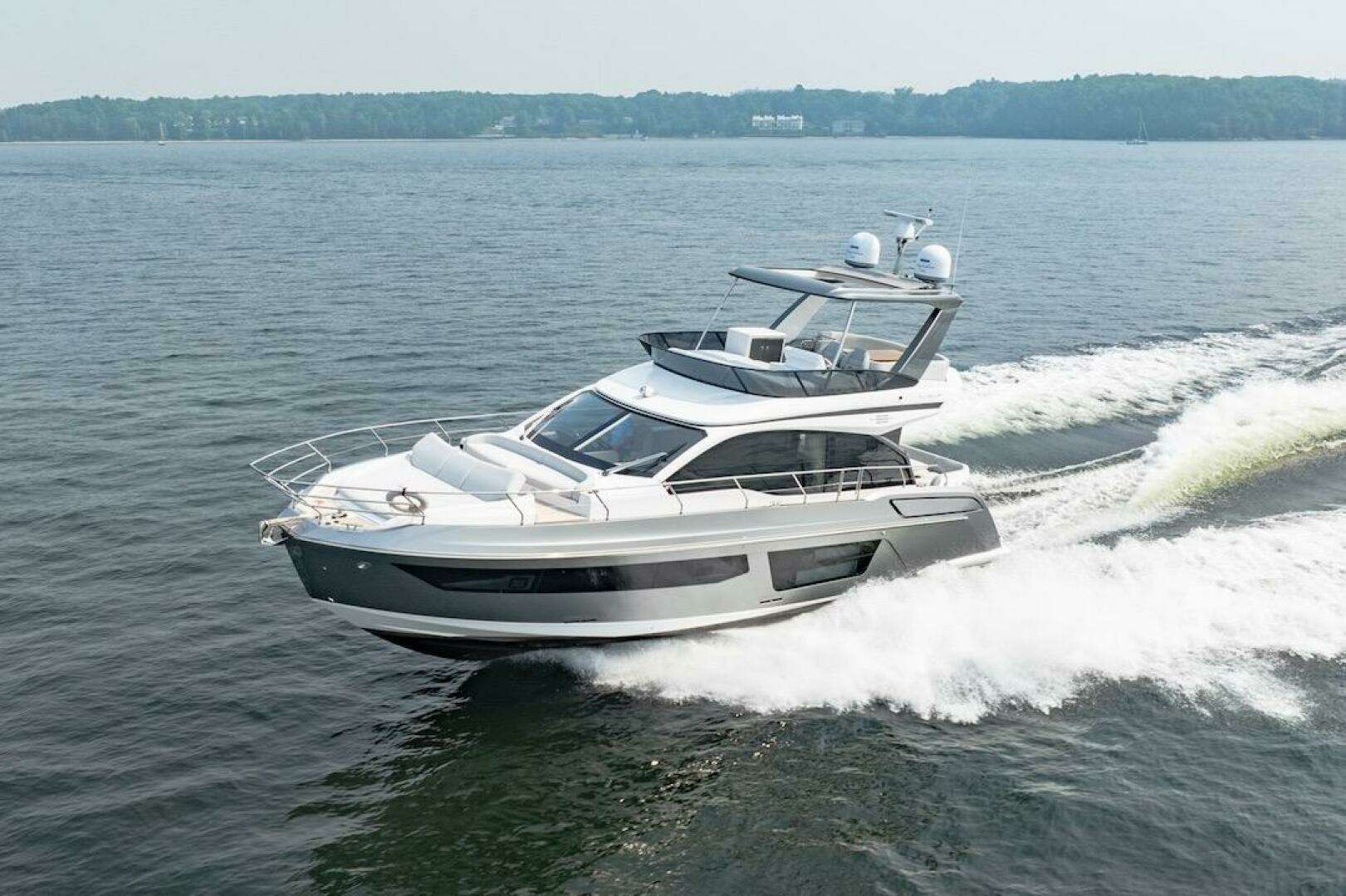 2023 Azimut Fly 53 - Image 17