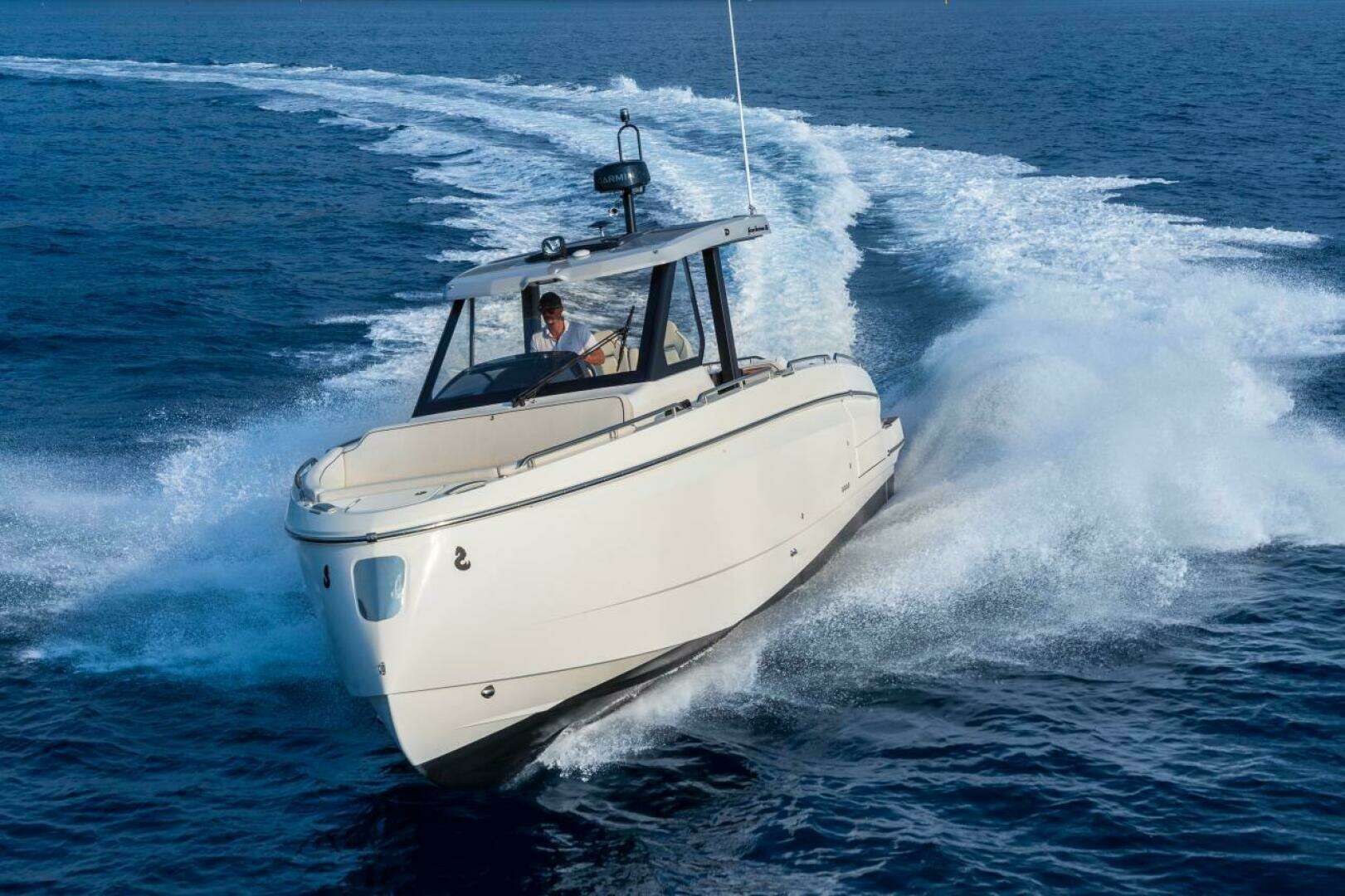 2026 Beneteau Gran Turismo 35 - Image 4
