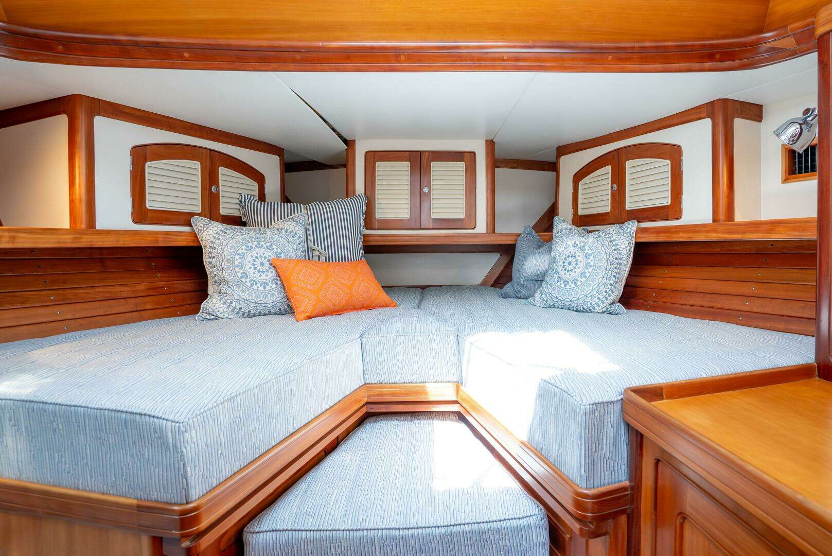 2000 Little Harbor WhisperJet 44 - Image 17