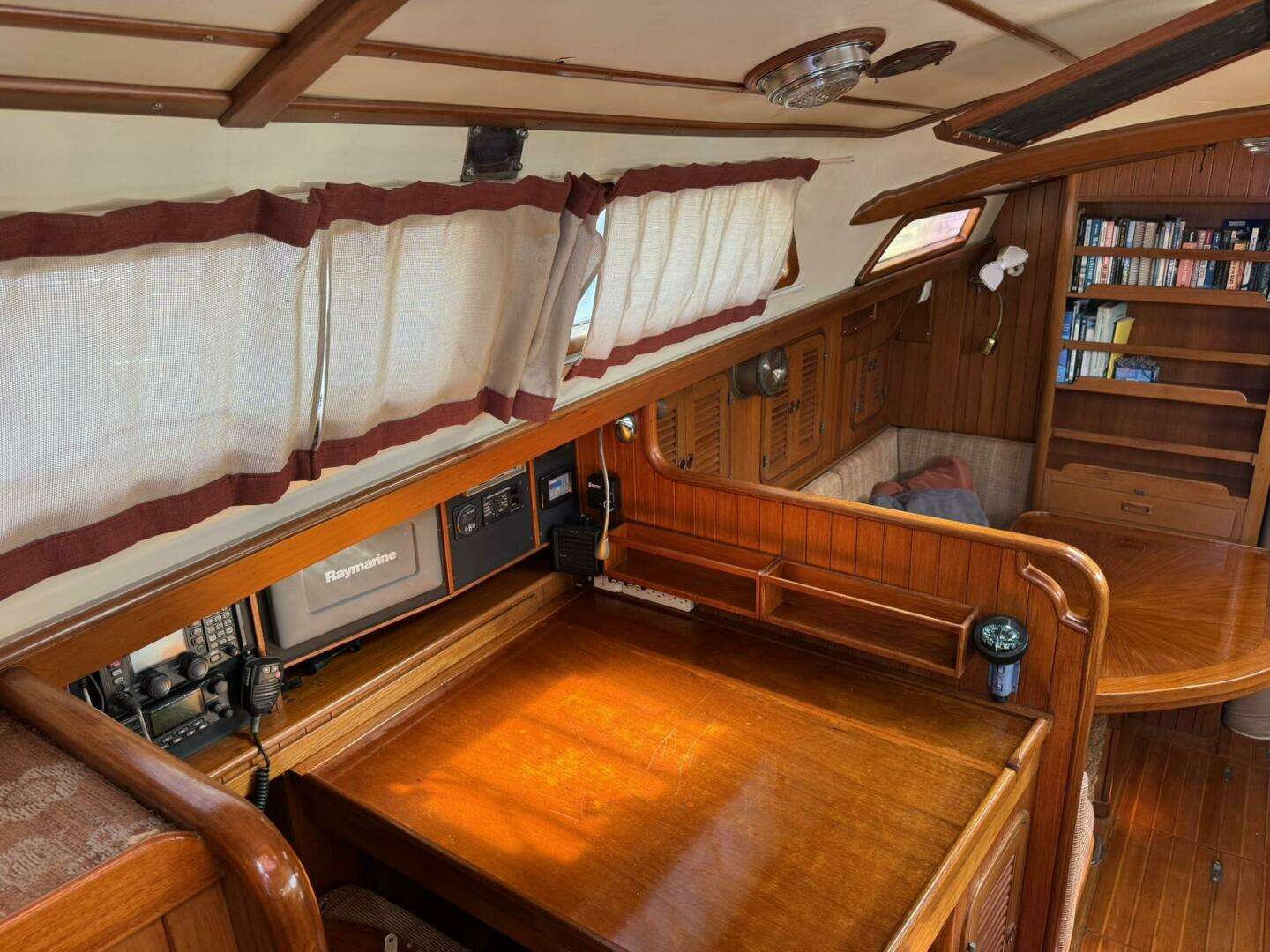 1987 Tayana 42 Vancover Aft Cabin - Image 59
