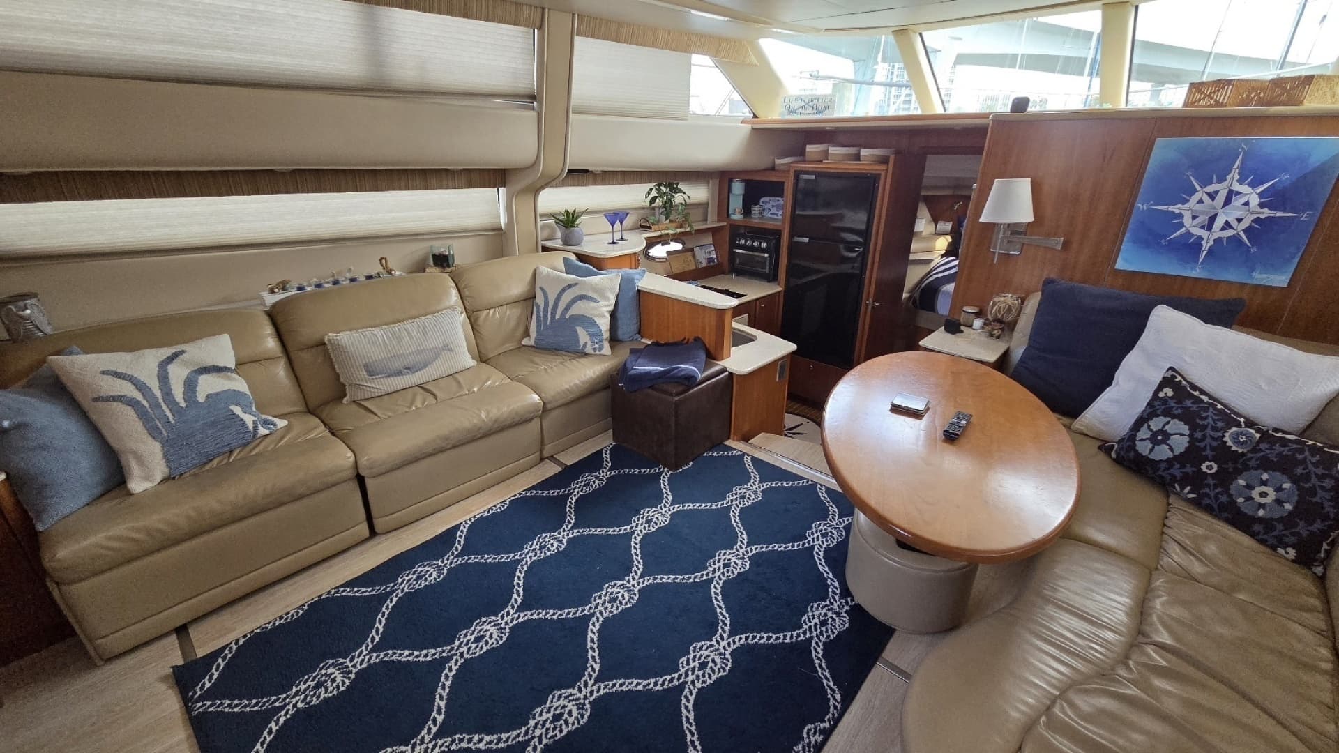 2004 Meridian 459 Aft Cabin Cockpit Motor Yacht - Image 34