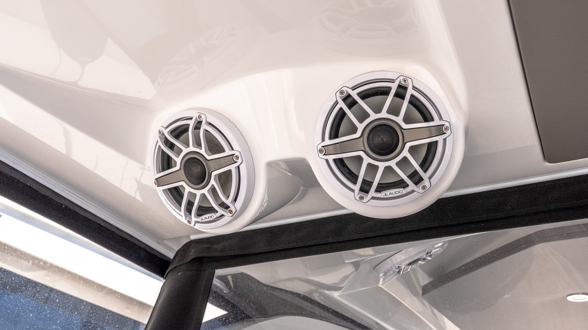 2024 Cruisers Yachts 50 GLS - Image 21
