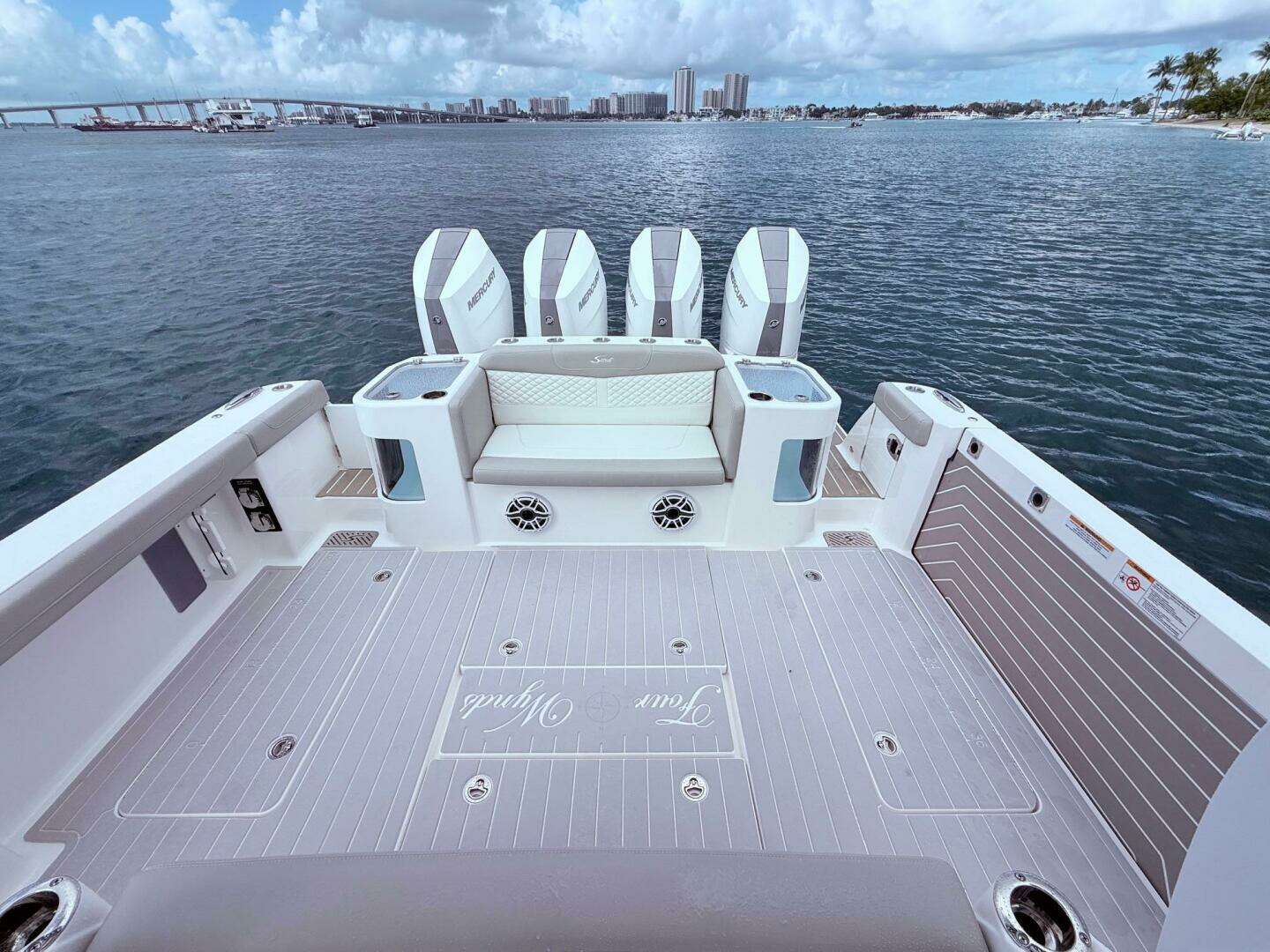 2006 Carver 43 Motor Yacht - Image 90