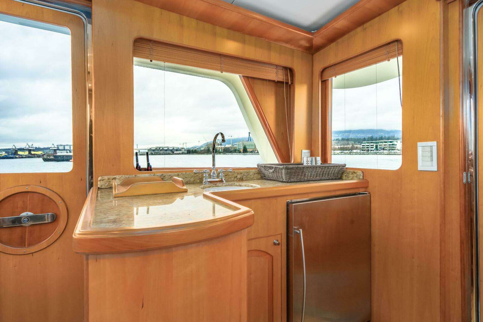 2005 President Skylounge - Image 44