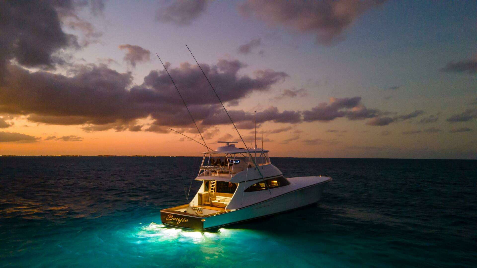 2025 Viking 82 Convertible - Image 84