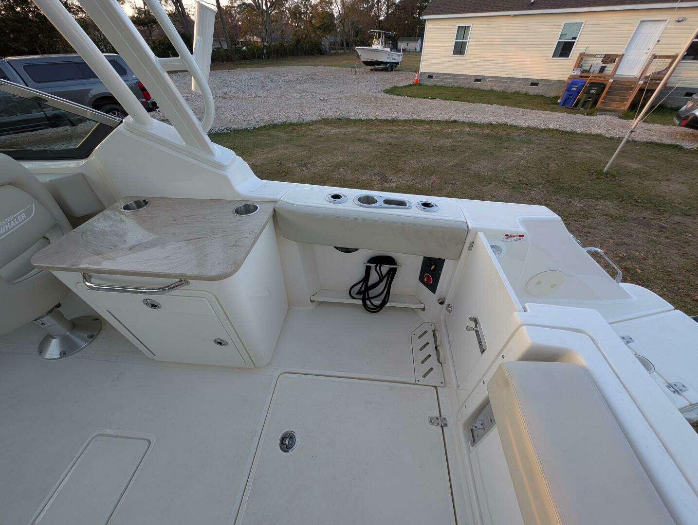 2023 Boston Whaler 240 Vantage - Image 26