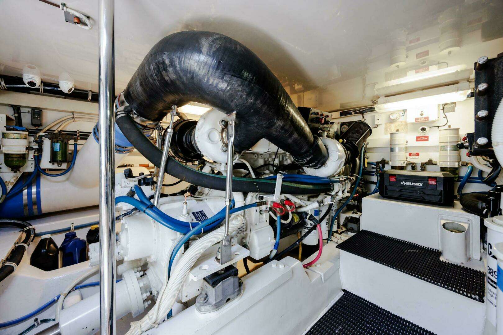 2005 Hatteras 50 Convertible - Image 98