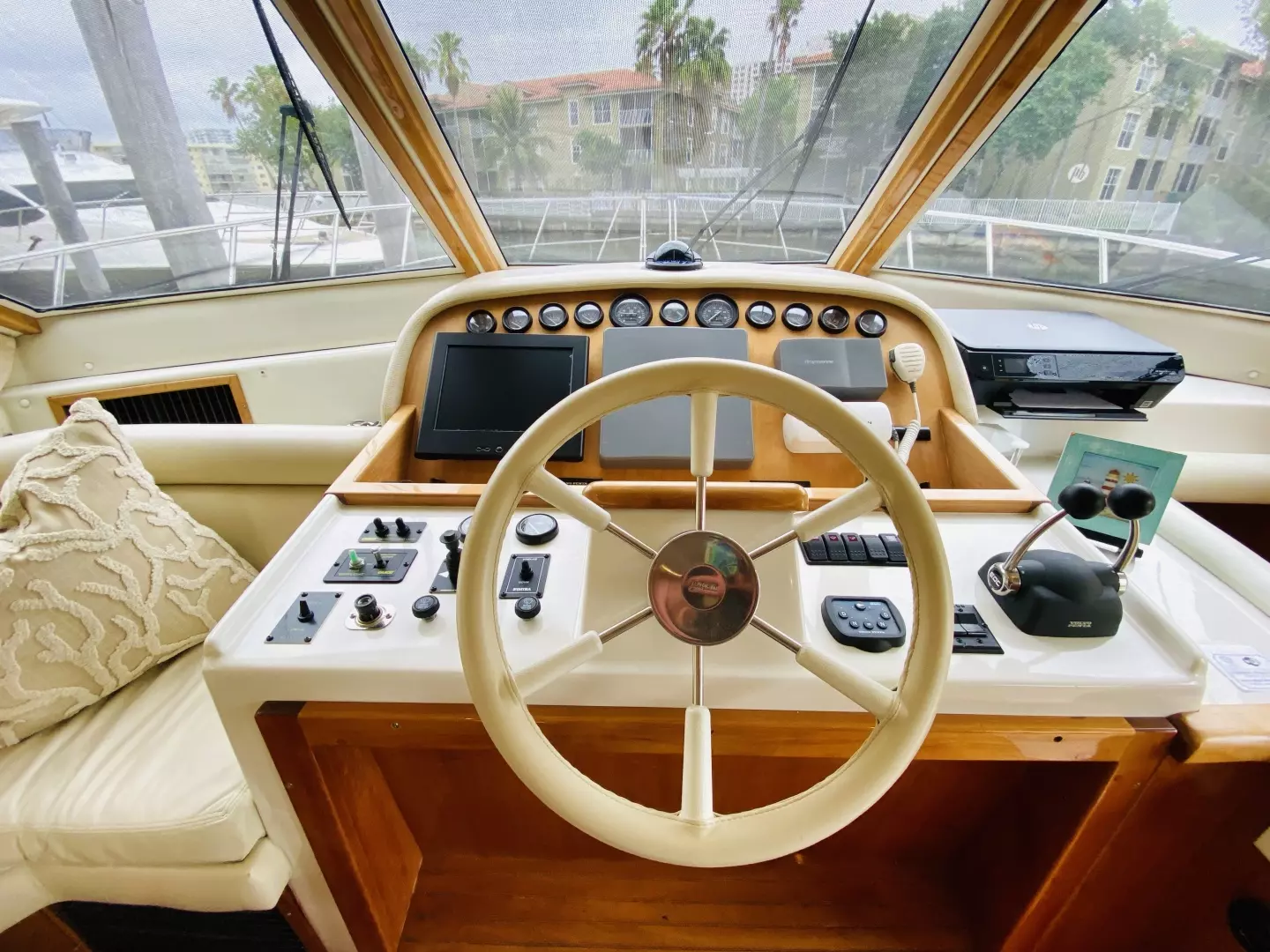 2003 Navigator 5700 Rival - Image 65