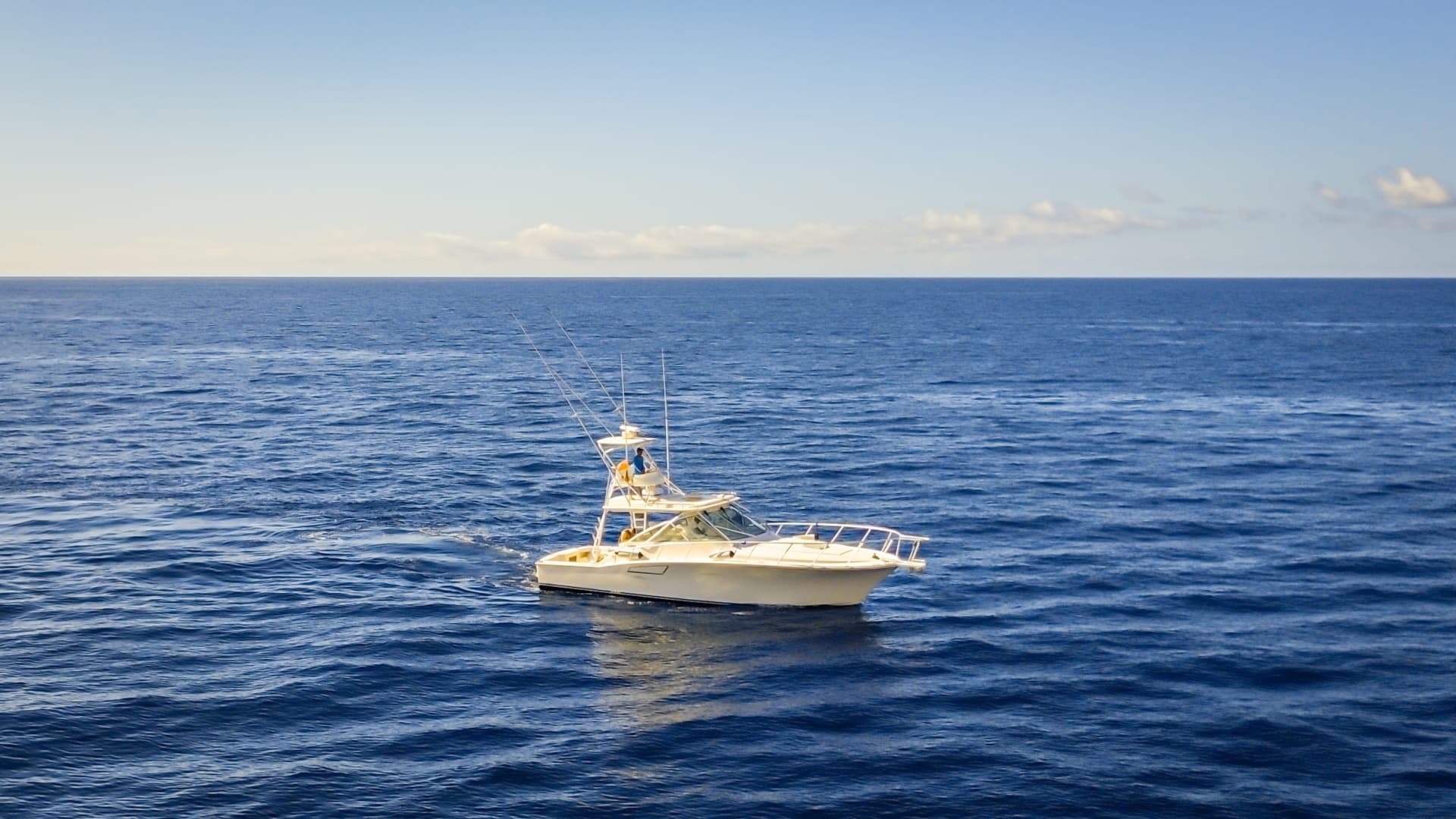 2005 Cabo 40 Hardtop Express - Image 10