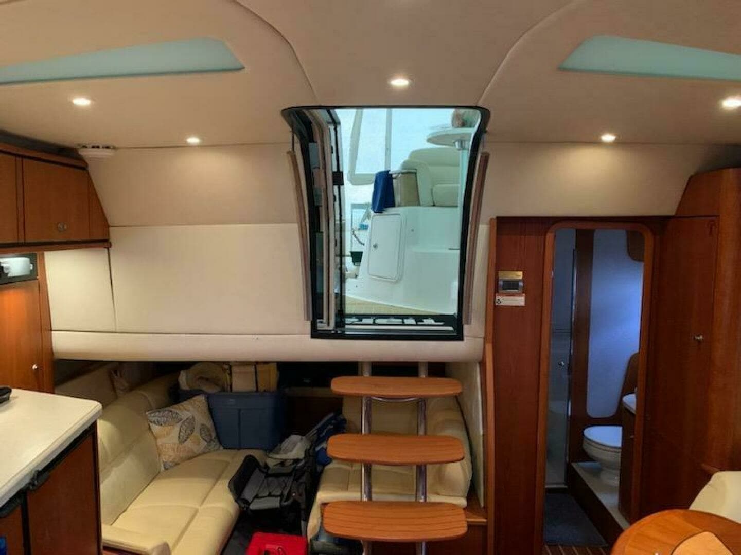 2007 Tiara Yachts 390 Sovran - Image 14
