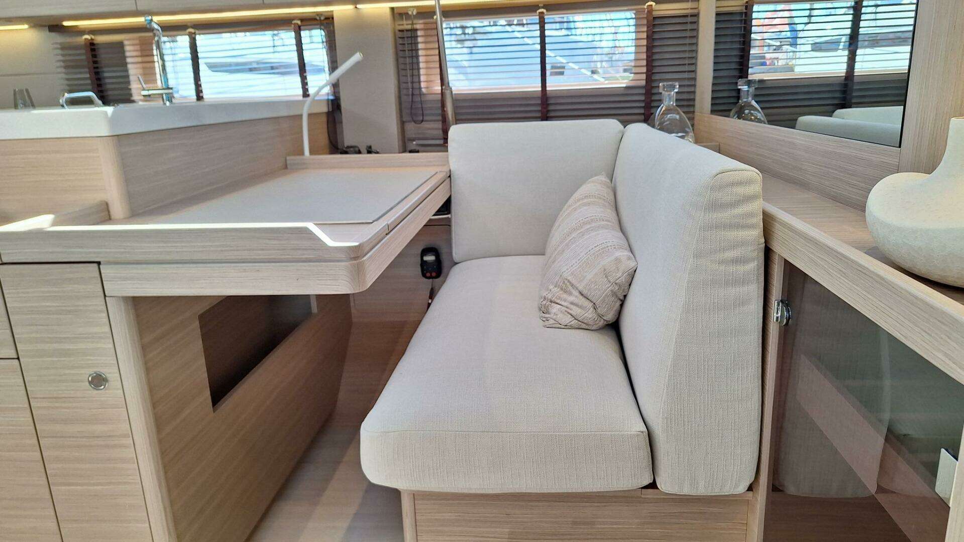 2026 Beneteau Oceanis 52 - Image 13