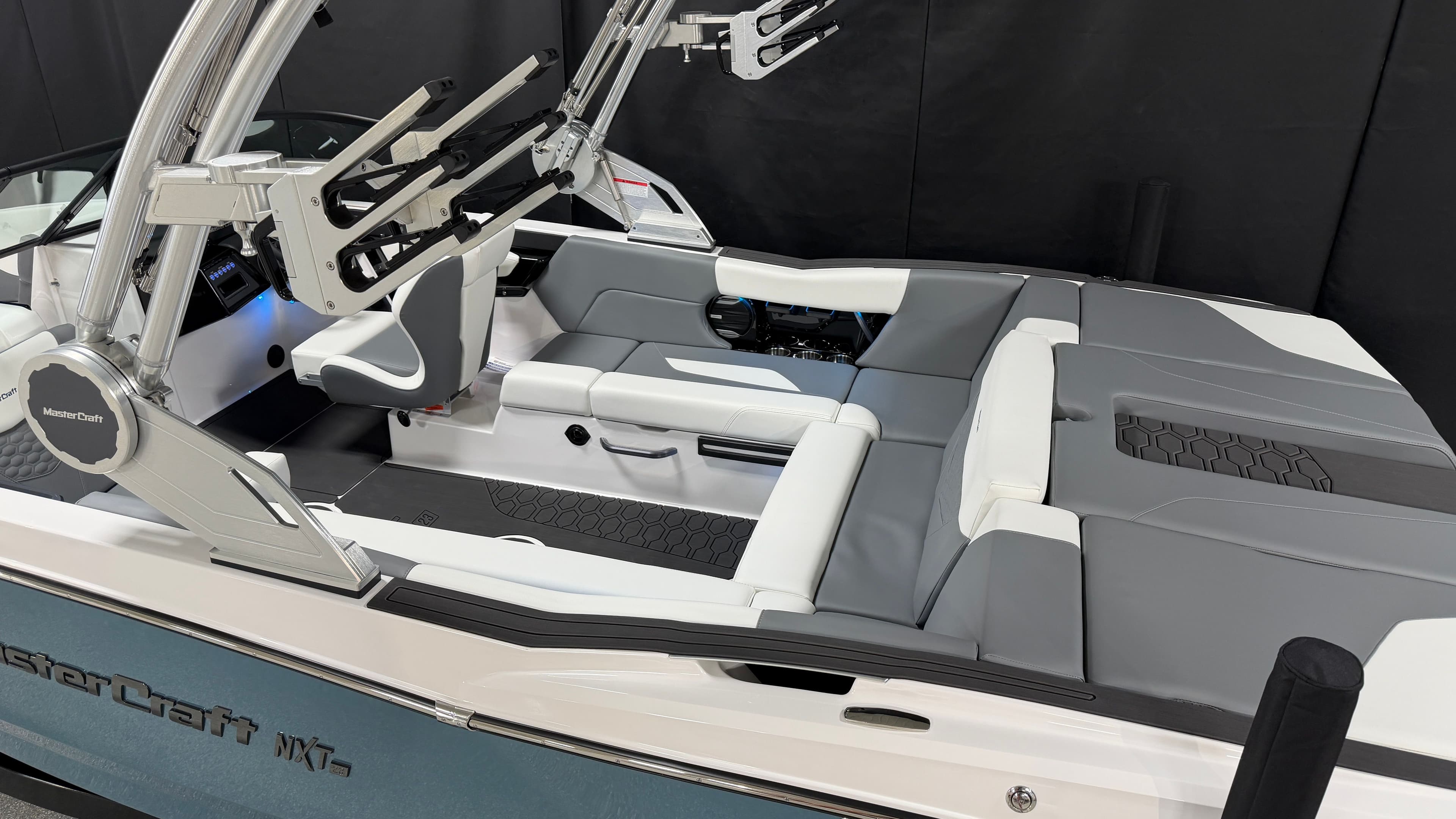 2026 MasterCraft NXT23 - 7