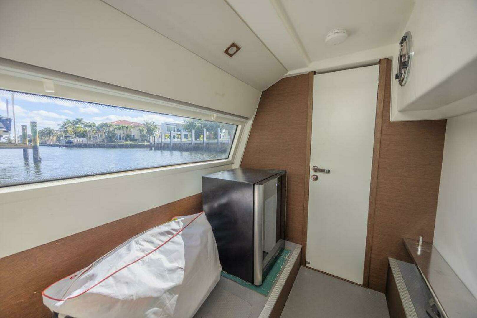 2021 Prestige 520 Flybridge - Image 55