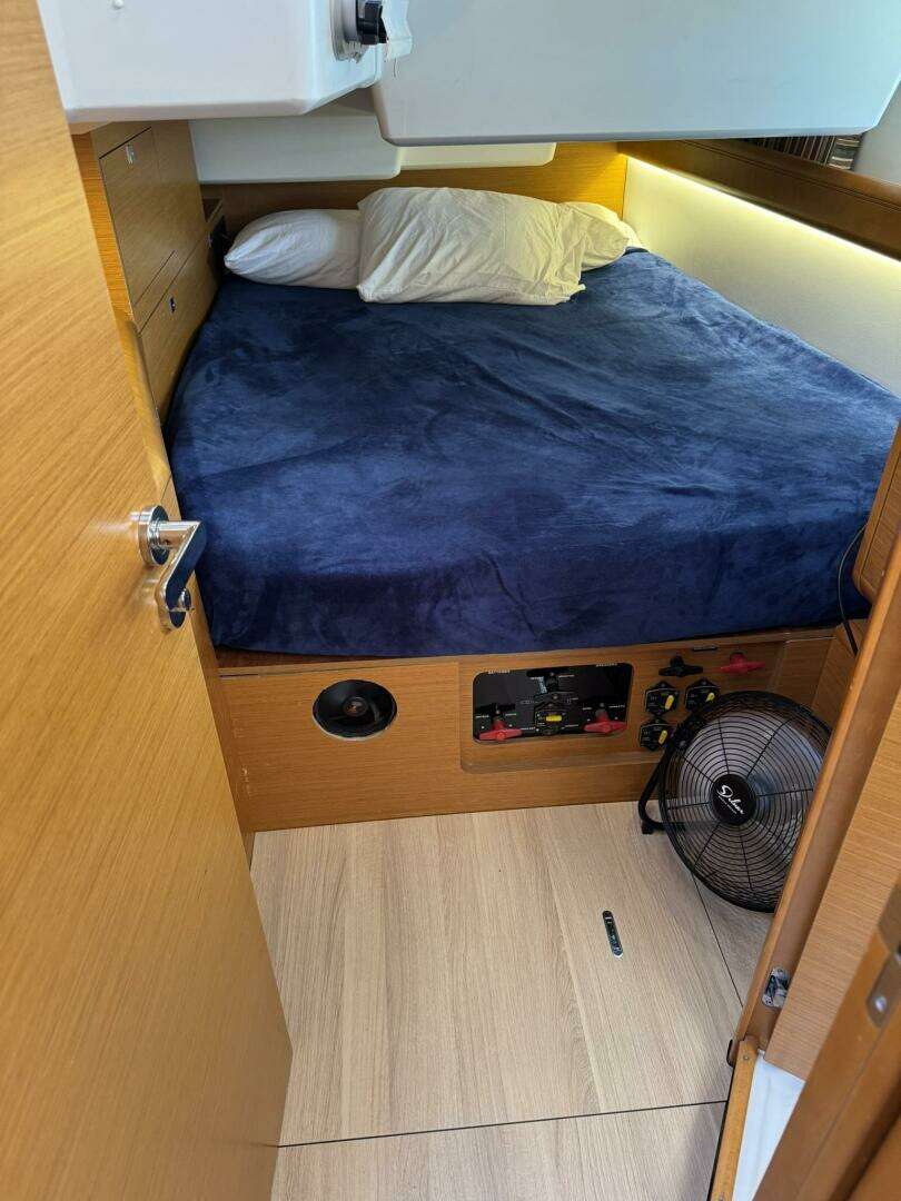 2016 Jeanneau Sun Odyssey - Image 12