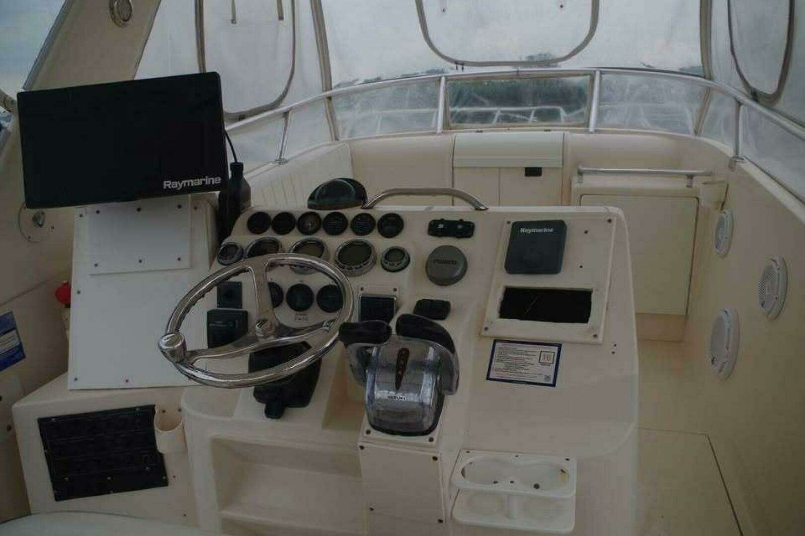 1994 Intrepid 376 Walkaround - Image 15