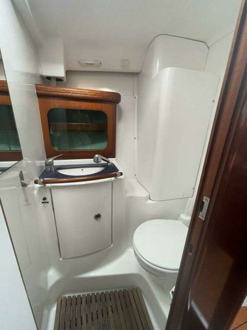 2005 Beneteau Oceanis 473 - Image 20
