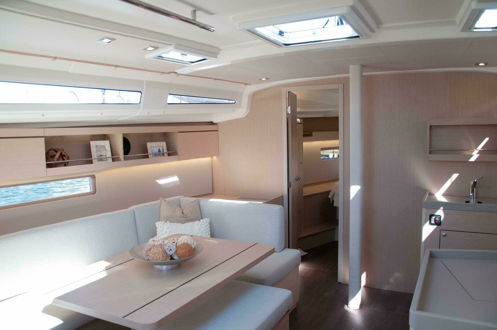 2026 Beneteau Oceanis 40.1 - Image 8