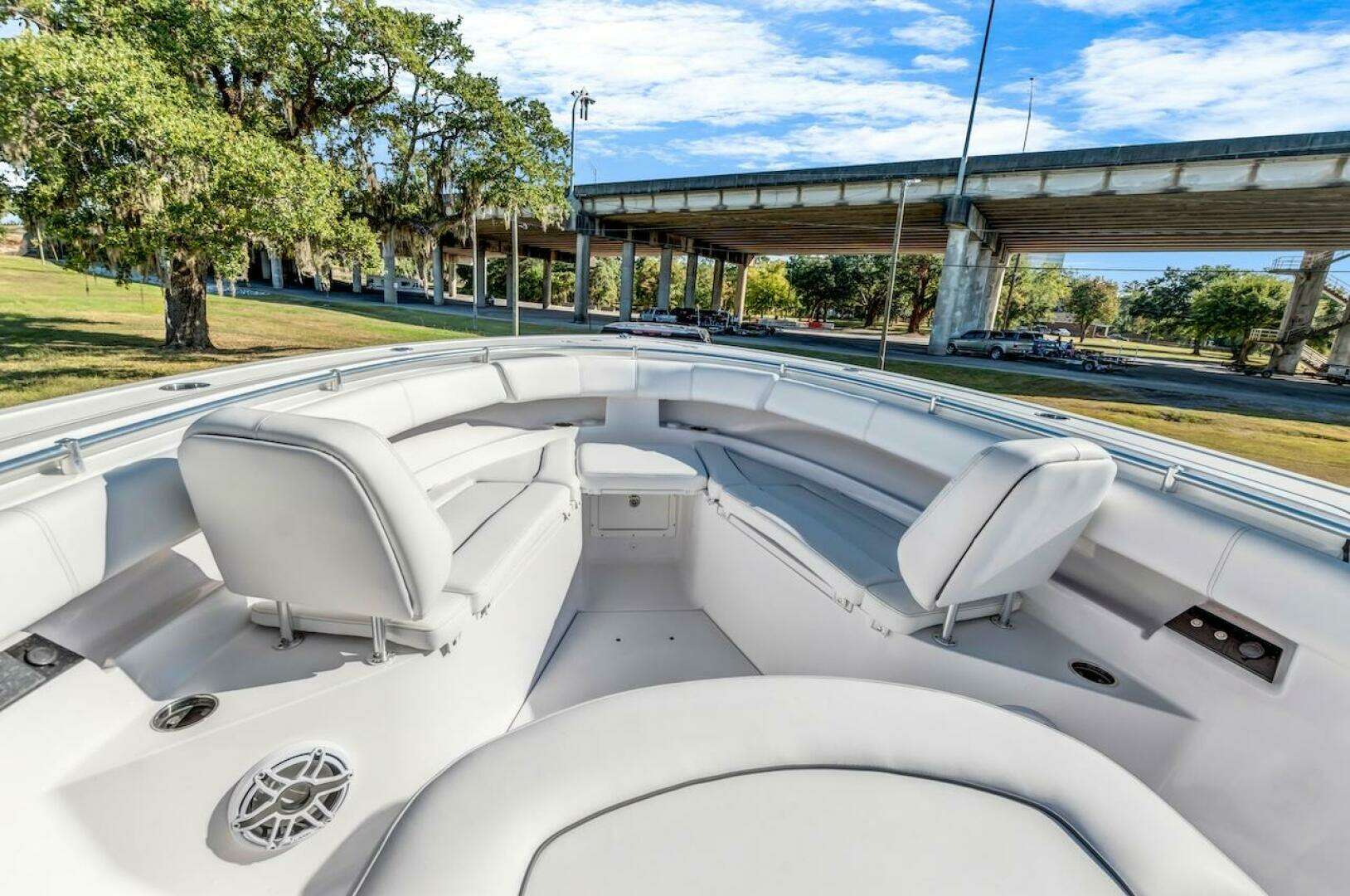 2022 Sportsman Open 352 Center Console - Image 36