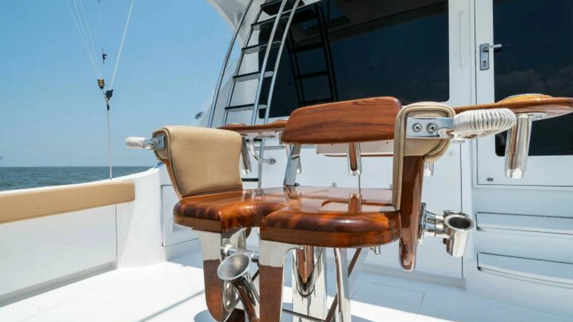 2003 Hatteras 54 Convertible - Image 40