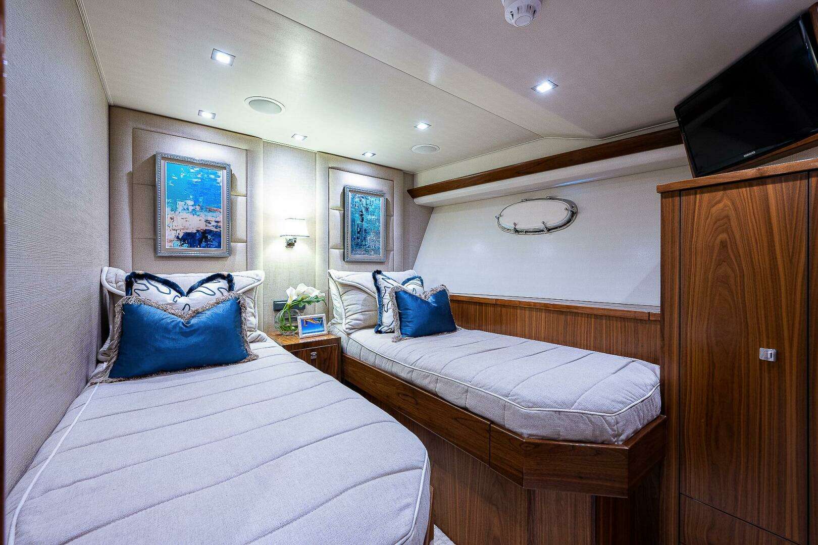 2017 Viking 75 Motoryacht - Image 24