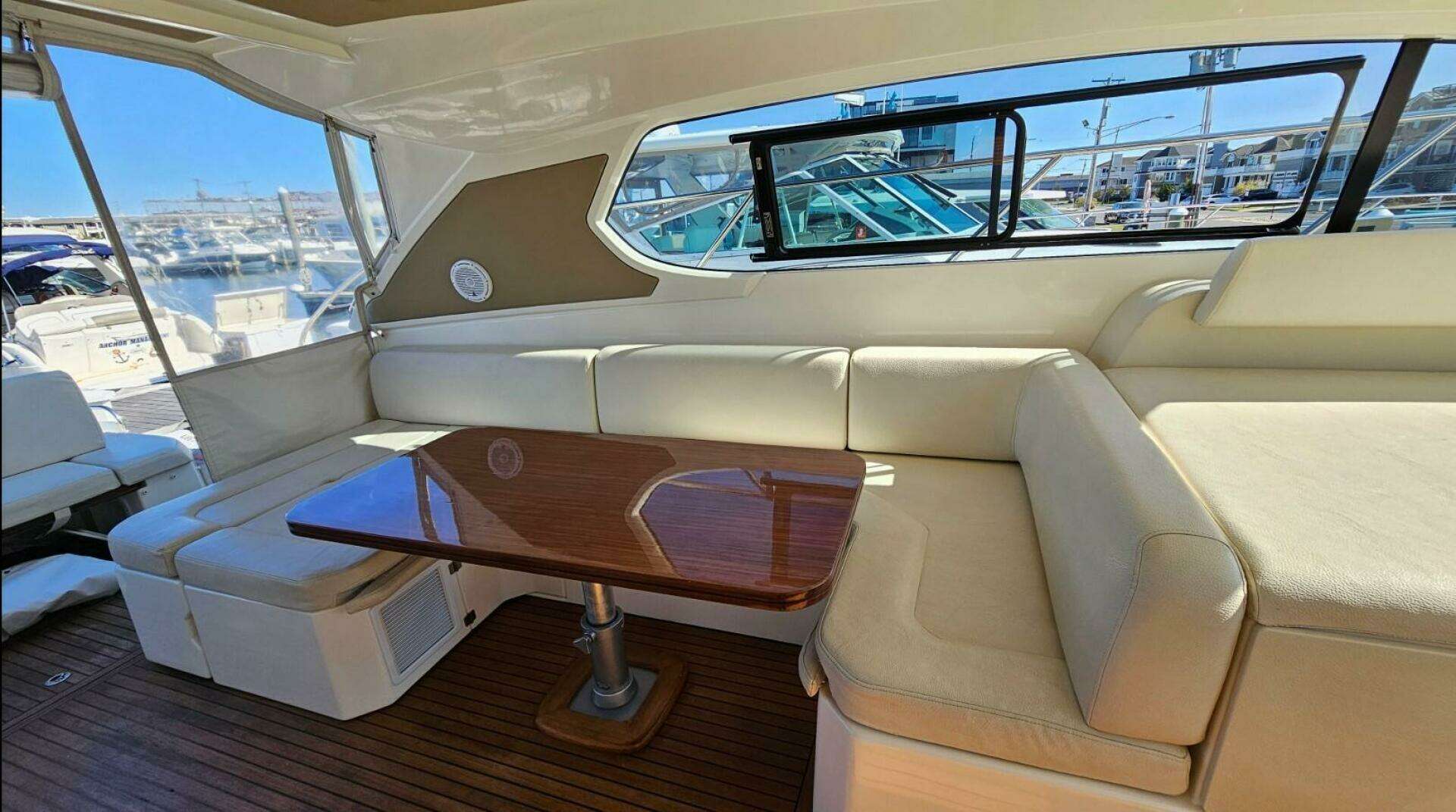 2015 Azimut Atlantis 50 - Image 12