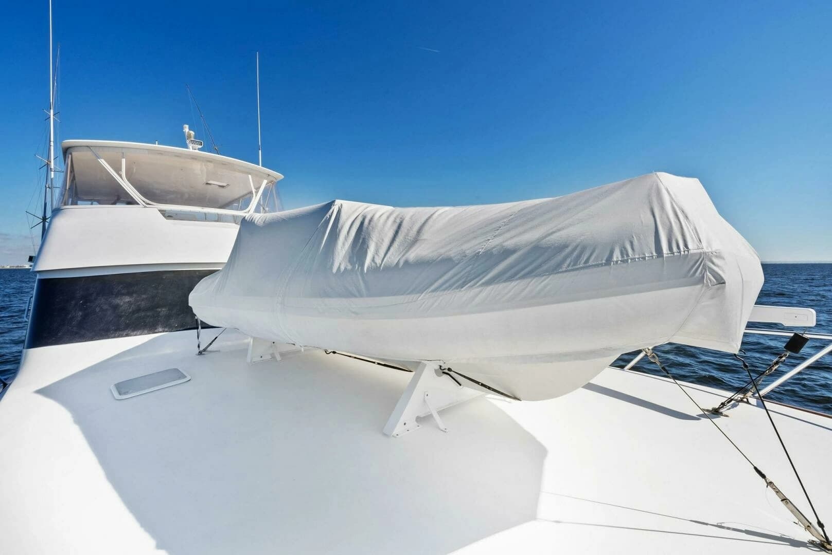 2002 Viking 65 Convertible - Image 50