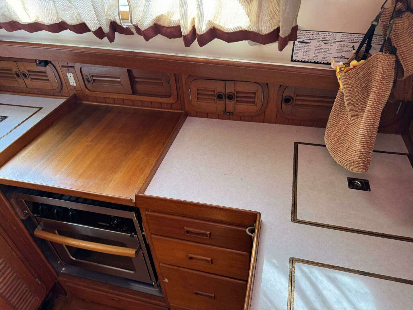 1987 Tayana 42 Vancover Aft Cabin - Image 62