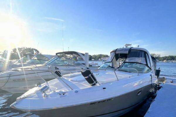 2010 Sea Ray 310 Sundancer
